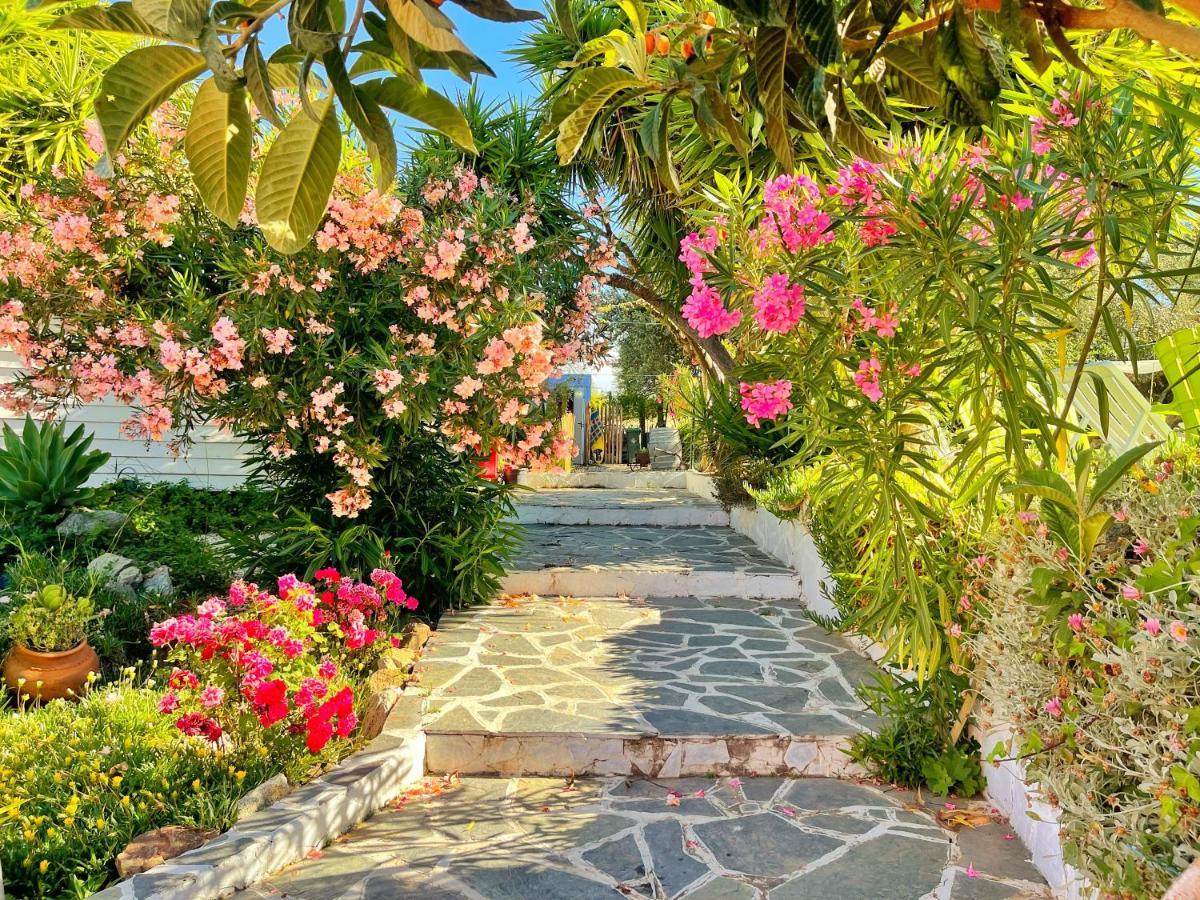 Casa Rico Frade Garden Hotel Sao Pedro do Corval Exterior photo